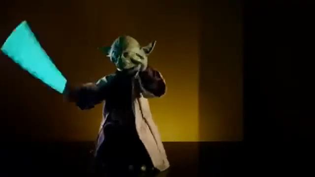 Интерактивная игрушка Легендарный Йода Legendary Yoda смотреть онлайн