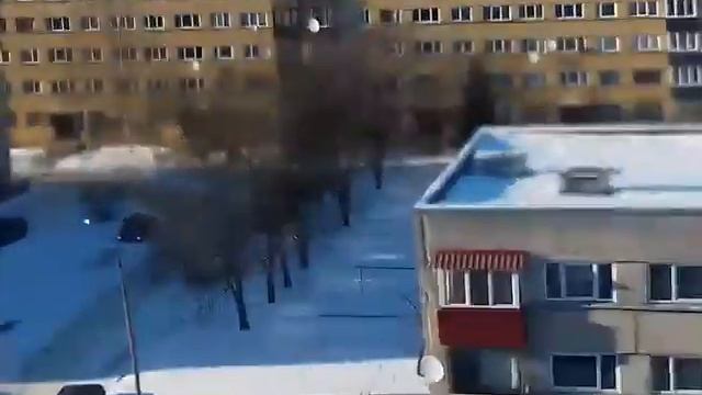 Съездил на 9 этаж на ужасном лифте смотреть онлайн