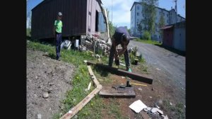 Самодельный мини-экскаватор своими руками, с поворотом на 360 часть 3 установка двигателя и стрелы.