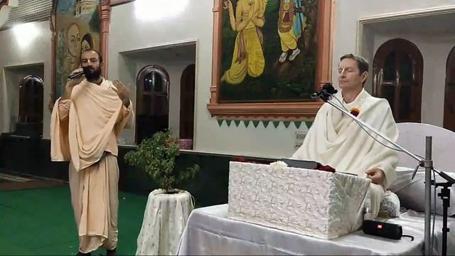 2023-11-24 - Glories of Śrī Dāmodarāṣṭakam by Satyavrata Muni. Part 3. смотреть онлайн