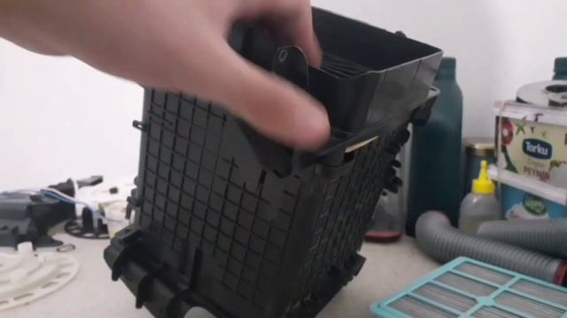 Electrolux Ultraflex Elektrik Süpürgesi Nasıl Sökülür? Bakım Ve Iç Temizliği Nasıl Yapılır?