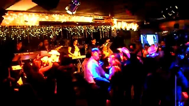 GRUPO AGAVE EL GUSANO EN EL TEKILA LE CLUB смотреть онлайн