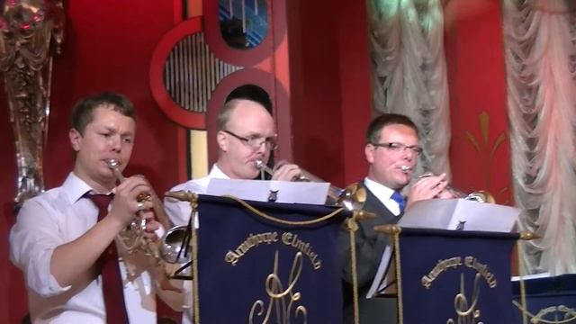 Buglers Holiday - Cornet trio смотреть онлайн