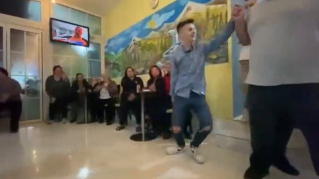 Vallja e Gajdes Luajtur nga Arlind Basha Eldrit Morina pjestar te Ansamblit Al🕺🕺 смотреть онлайн