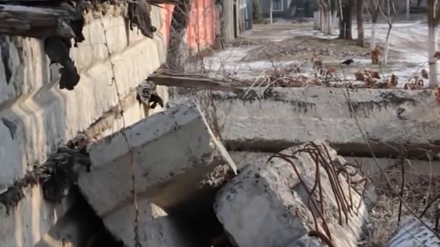 БАССЕЙН "ДЕЛЬФИН" ЕСТЬ, ВОДЫ В БАССЕЙНЕ НЕТ смотреть онлайн