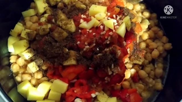 НУТ в курином бульоне.Нухат шурва.Очень вкусный суп.Суп из большого гороха. смотреть онлайн