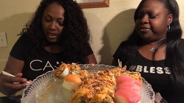 SUSHI MUKBANG | SAM'S CLUB SUSHI REVIEW | SNOWFOX SUSHI REVIEW | FIRST TIME TRYING RAW SUSHI смотреть онлайн