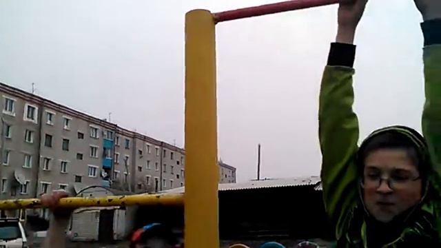 Этому парню не везёт он опять проиграл спор смотреть онлайн