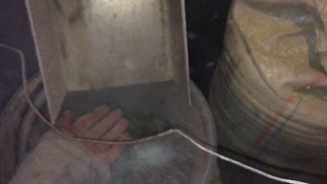 Травяная Гранула Люцерны Диаметр Гранулы 4,5 мм Рабочая Часть Гранулятор DR 200 Подвижные Ролики! смотреть онлайн