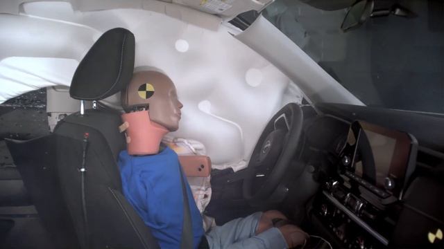 2022 Nissan Pathfinder updated side IIHS crash test смотреть онлайн