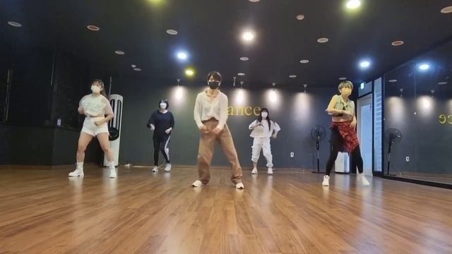 I will survive - Gloria Gaynor /zumba /fitness/dance смотреть онлайн