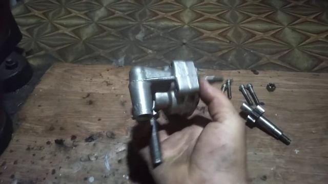 Увеличенный маслонасос на двигатель МТ Днепр смотреть онлайн