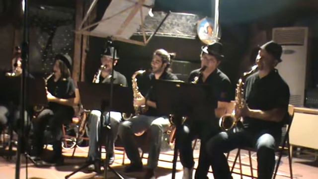 Singin' in the rain - Kukluxsax смотреть онлайн