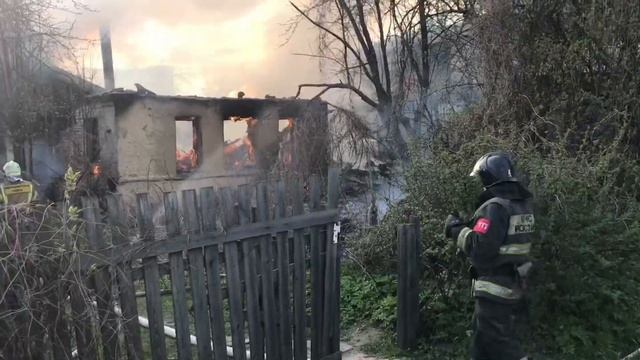 Пожар в Путилково 02.05.2020. смотреть онлайн