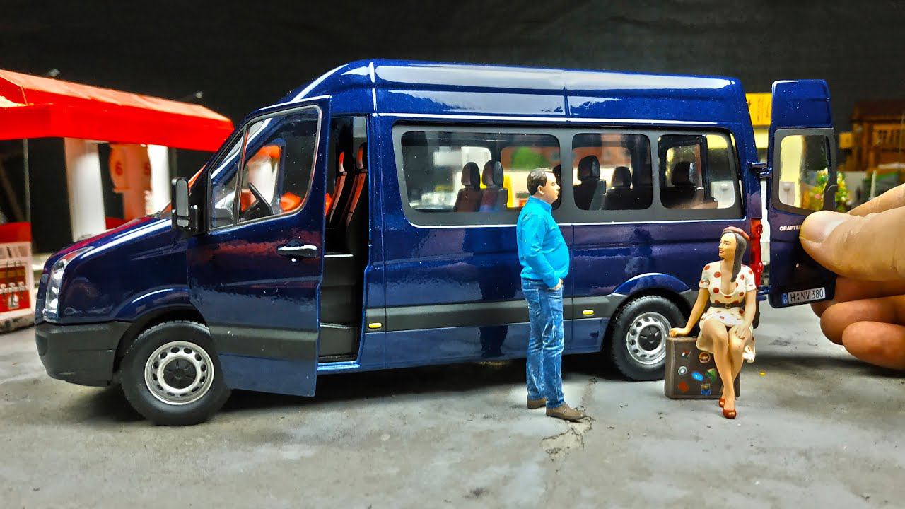 БОЛЬШОЙ МИКРОАВТОБУС Фольксваген моделька Cararama. Про машинки.