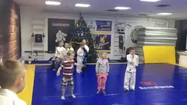 Новый Год ??(11) смотреть онлайн