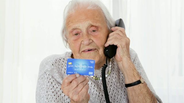 Мошенникам не удалось развести пенсионерку. смотреть онлайн