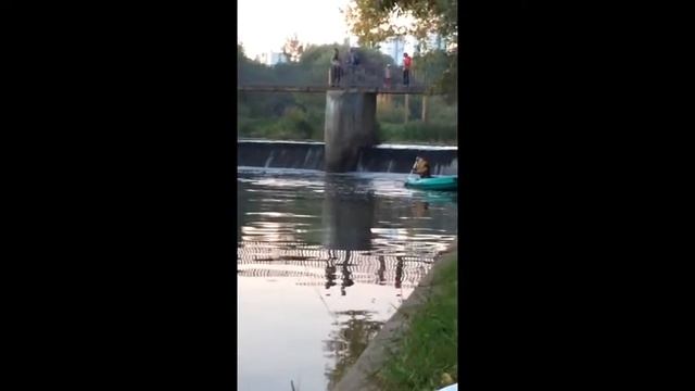 Юрловский проезд. Парк. Вечер. смотреть онлайн