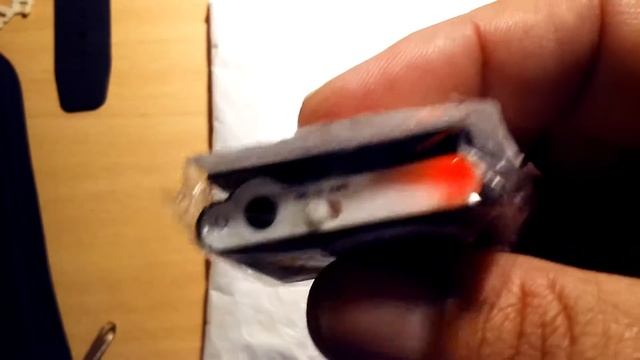 Mini MP3 Player with TF Card Slot/Back Metal Clip смотреть онлайн