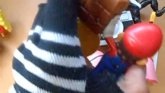 Todos Los Juguetes De Las Cajitas Felices De 2014 смотреть онлайн