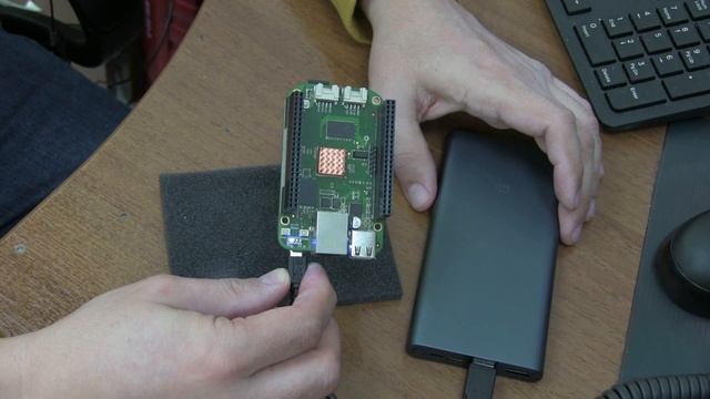 Прошивка платы BBG (KiwiSDR) с microSD карты смотреть онлайн