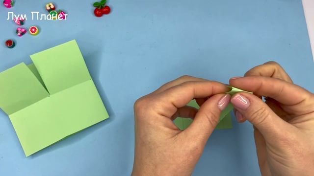 DIY ОТКРЫТКА с цветами в коробочке ? Подарок на 8 Марта своими руками смотреть онлайн