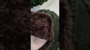 мужская вязаная шапка-ушанка спицами с подкладом.