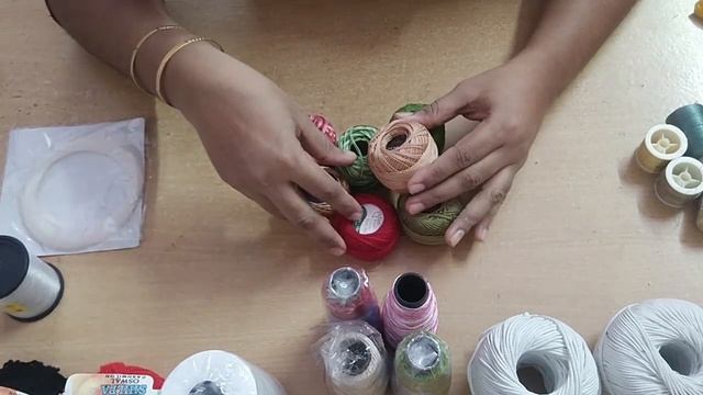 പലവിധത്തിലുള്ള നൂലുകൾ എങ്ങനെ ഉപയോഗിക്കണം /Different Types of Threads in malayalam смотреть онлайн