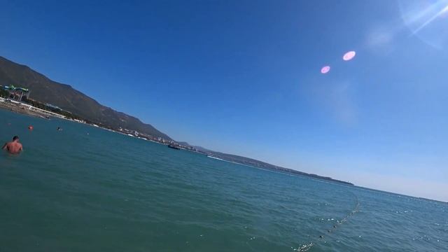 В Геленджик на машине/Часть 5/Купаемся в Геленджике,канатная дорога. смотреть онлайн