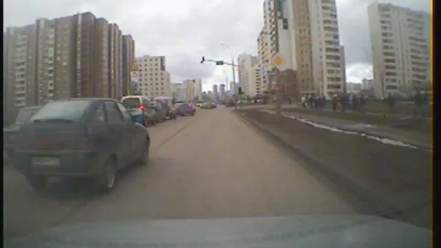Авто видеорегистратор - экстренное торможение смотреть онлайн