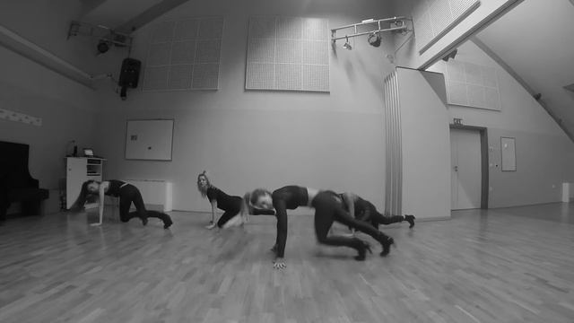 Christina Milian / Dip it low / Heels choreography смотреть онлайн