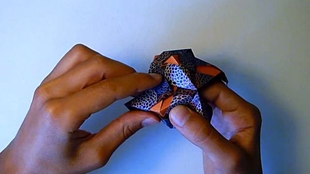 Comment faire une BOULE DÉCORATIVE en origami смотреть онлайн
