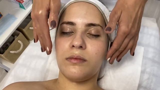 Как правильно использовать гидрофильное масло? смотреть онлайн