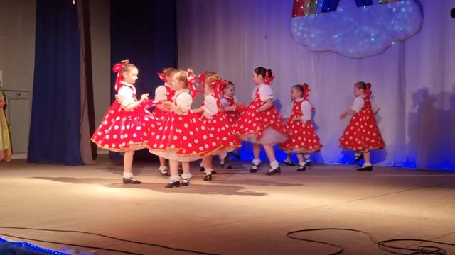 Танец "Кадриль" смотреть онлайн
