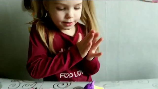 Лепим из Пластилина/Настенька слепила Ёжика смотреть онлайн