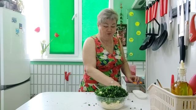 Рецепт самых быстрых и уникально тонких пирожков с зеленью. смотреть онлайн