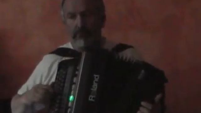 ROLAND FR18 LES GARS DE SENNEVILLE смотреть онлайн
