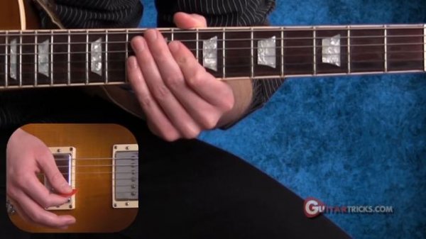 Sweep Picking Lesson  - Easy Guitar Lesson - Guitar Tricks 74