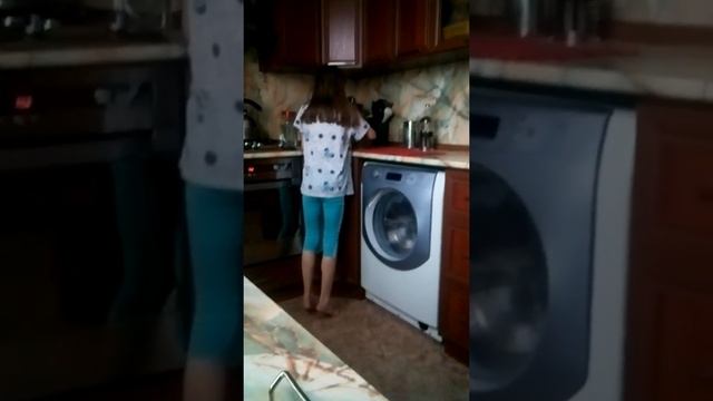 Короче говоря Я помыла посуду,!! смотреть онлайн