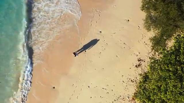 Bora-bora-drone-4k-footage-beach-french_clip7