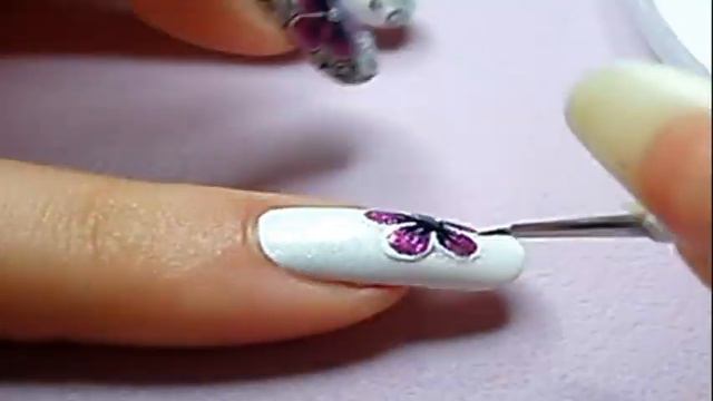 Fuchsia / purple flower & swirls nail art design смотреть онлайн