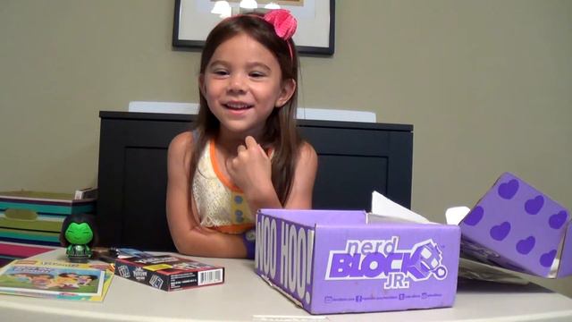 June 2016 Nerd Block Jr. For Girls смотреть онлайн
