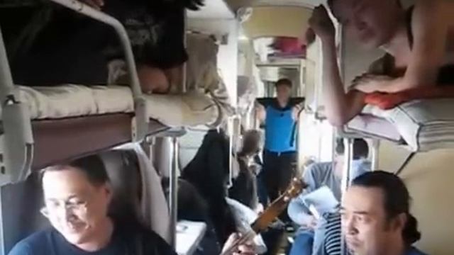 Тувинский оркестр в поезде)) смотреть онлайн