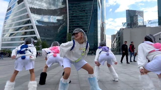 [K-POP IN PUBLIC | ONE TAKE] NewJeans (뉴진스) 'OMG' cover dance by HEADWAY смотреть онлайн