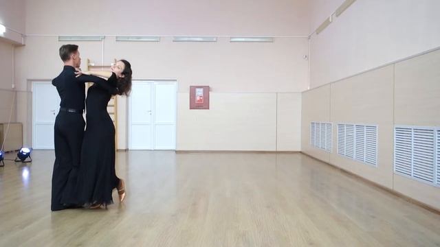 Running Cross Chasse in Waltz | Бегущее кросс шассе в Медленном вальсе смотреть онлайн