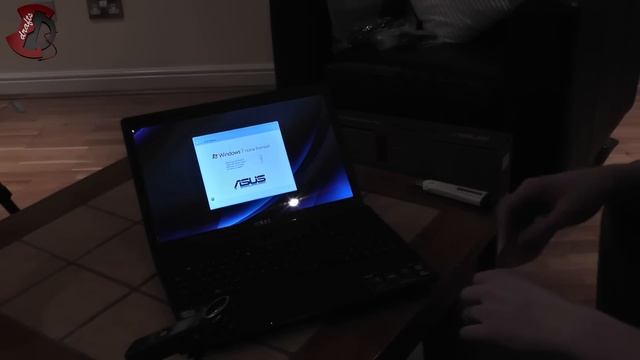 ASUS X54C Unboxing and First Impression Video 1 of 2 смотреть онлайн