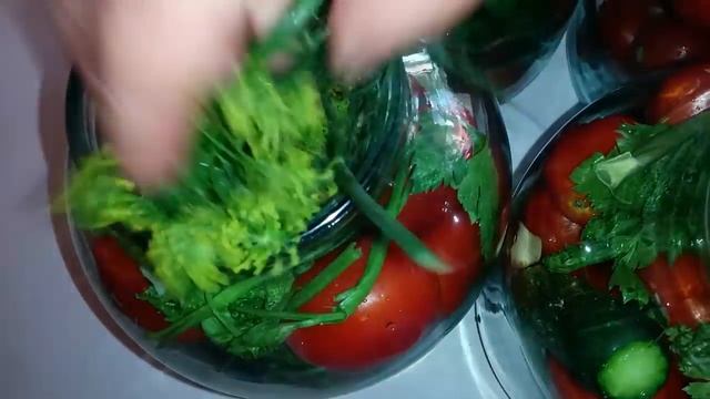 Райское_ассорти_из_помидоров_и_огурцов_на_зиму.mp4 смотреть онлайн