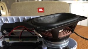 Динамик от JBL Charge 4 на Divoom I-tour boom