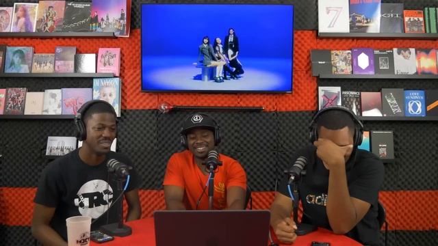 NewJeans "Cookie" Music Video Reaction смотреть онлайн