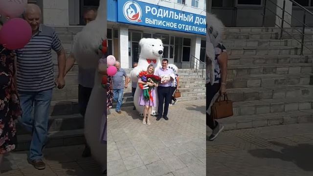 Ульяновск?Белый мишка в роддоме? смотреть онлайн
